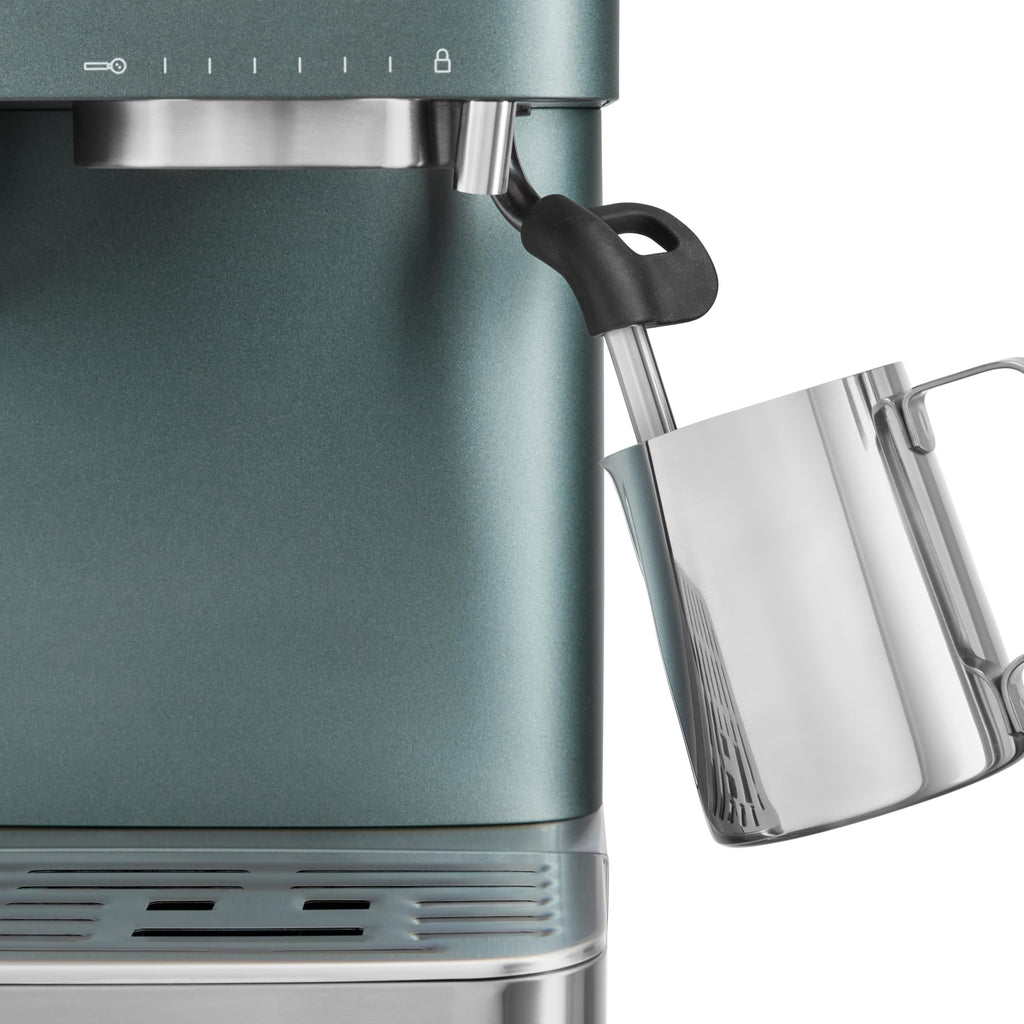 KitchenAid Semi-Automatic Espresso Machine, Integrated Conical Burr Grinder, 15-Bar Pump, Smart Dosing Technology, Professional 58mm Portafilter, Steam Wand, 2.5L Water Tank, Cast Iron Black