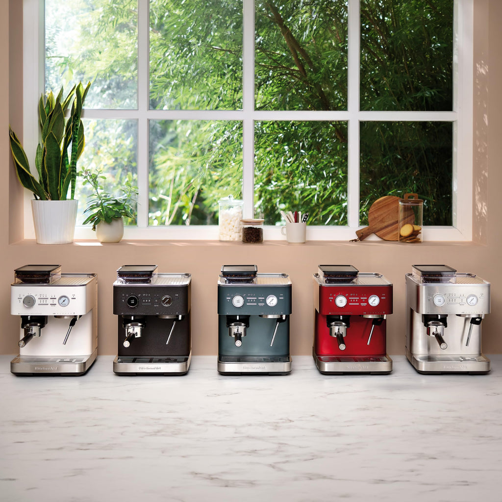 KitchenAid Semi-Automatic Espresso Machine, Integrated Conical Burr Grinder, 15-Bar Pump, Smart Dosing Technology, Professional 58mm Portafilter, Steam Wand, 2.5L Water Tank, Cast Iron Black